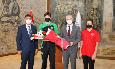 Şehitkamil Milli Sporcular Vali Gül’ü ziyaret etti