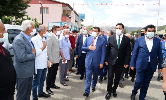 Selahattin Gürkan, muhtarlarla bir araya geldi