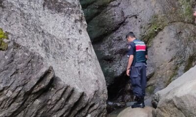 Şelaleden düşen Afganlı genç hayatını kaybetti