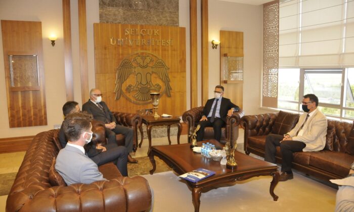 Selçuk Üniversitesi, elektrikli traktör için destek verecek