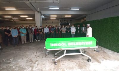 Sevilen sağlık memuruna veda