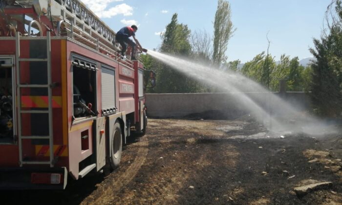 Sıcak Hava Erzincan’da yangınları artırdı