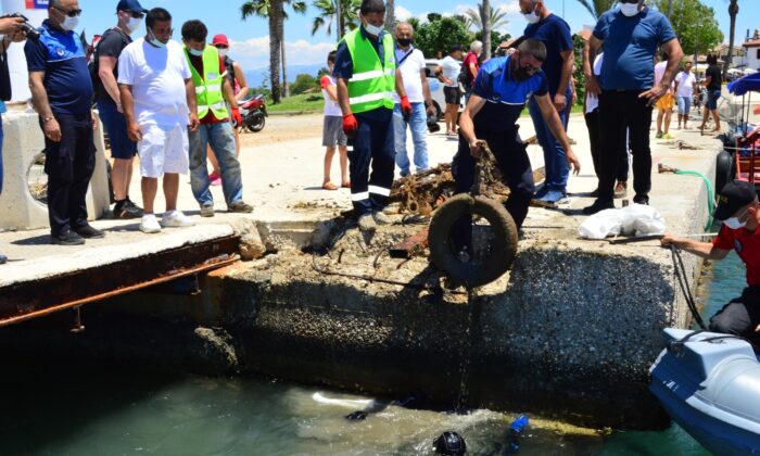 Side Limanı’nda yapılan sualtı temizliğinde denizden çıkmayan kalmadı