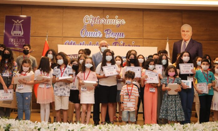 Sıfır Atık Projesi yarışmasında dereceye girenler ödüllendirildi