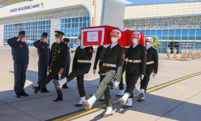 Silah kazasında şehit olan piyade er için Mardin’de tören düzenlendi