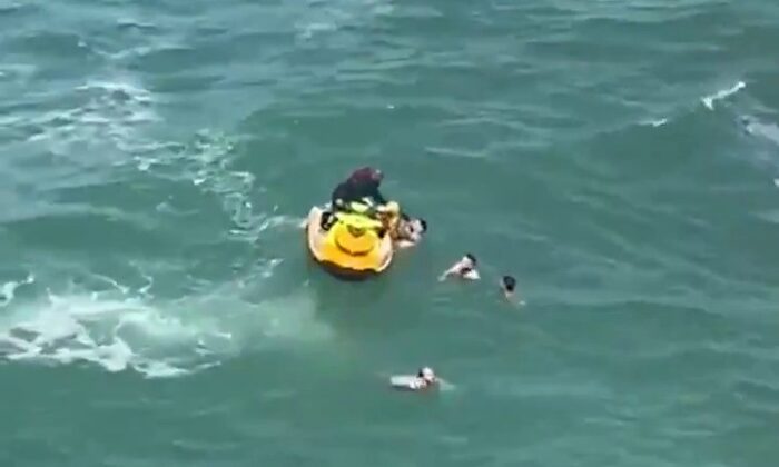 Şile’de boğulma tehlikesi geçiren 5 kişiyi itfaiye kurtardı