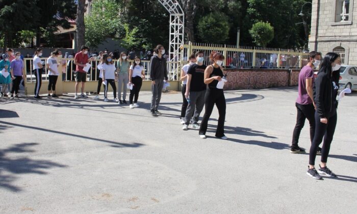 Sınav günü gürültü kirliliği yapılmaması yönünde uyarı