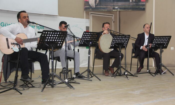 Sinop’ta Hayat Boyu Öğrenme Haftası türkülerle kutlandı