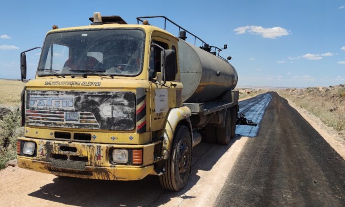 Siverek’te kırsal yolları büyükşehir yapıyor