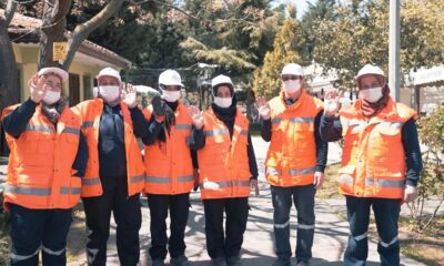 Sokakları evleri gibi temizliyorlar