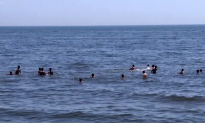 Son hafta sonu kısıtlamasında vatandaşlar sahile akın etti