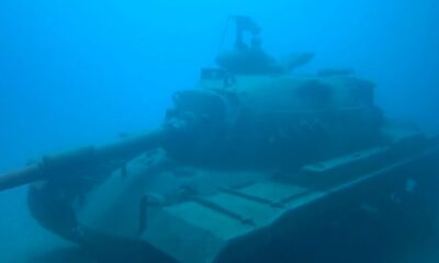 Su altındaki 45 tonluk tank dalış turizminin gözdesi oldu