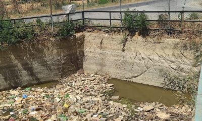 Sulama kanalına atılan çöpler utandırdı