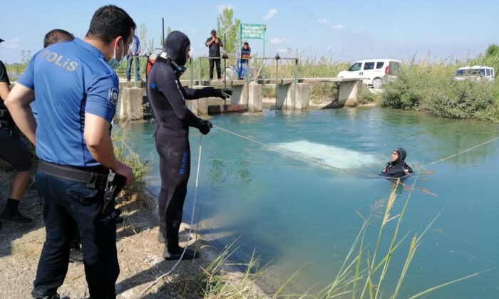 Sulama kanalındaki kazalı araç, polisi alarma geçirdi