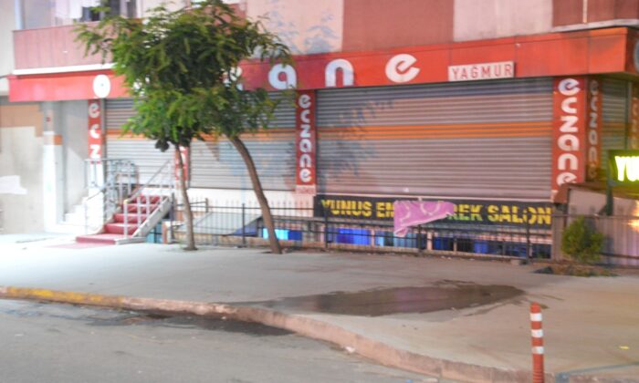 Sultangazi’de alacak-verecek kavgası kanlı bitti: 1 ölü, 2 yaralı