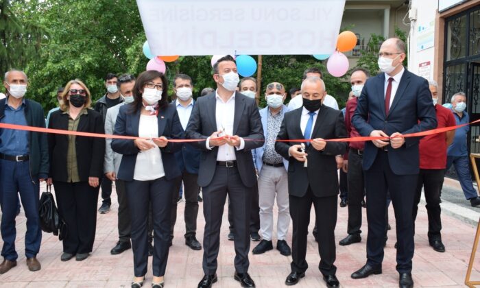 Sungurlu’da hayat boyu öğrenme yıl sonu sergisi açıldı