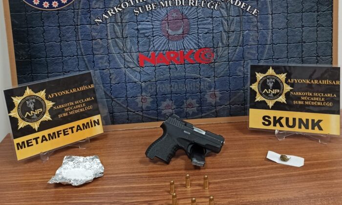 Şüphe üzerine durdurulan araçta uyuşturucu maddeler ele geçirildi