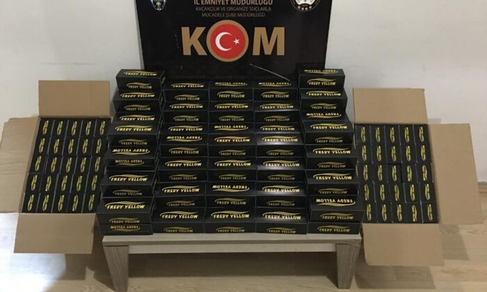 Şüpheli araçtan 50 bin adet bandrolsüz makaron çıktı