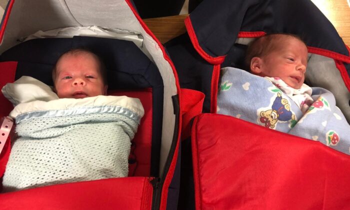 Suriyeli ikizler Türkiye’de şifa buldu