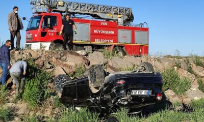 Takla atan otomobil kanala uçtu: 1 yaralı