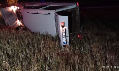 Takla atan otomobil sürücüsü olay yerinde hayatını kaybetti