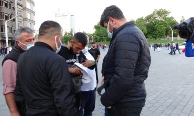 Taksim’de fahiş fiyatla parfüm satanları polis ve zabıta ekipleri yakaladı