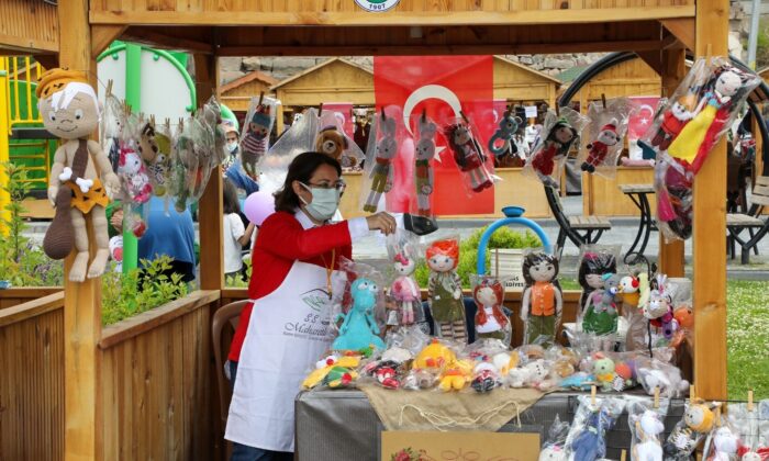 Talas’ta Maharetli Eller Kadın Üretici Pazarı Yeniden Başladı