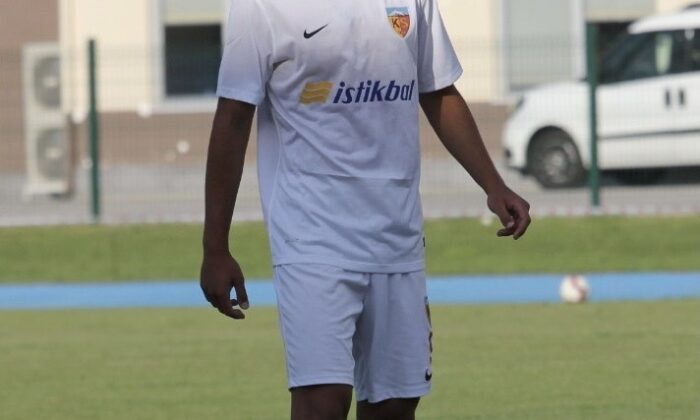 Talha Sarıarslan, U17  Milli Takıma çağrıldı