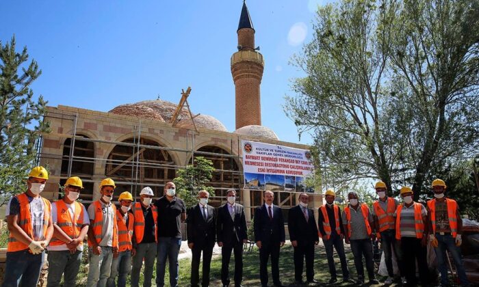 Tarihi Akkoyunlu mirası, Ferahşad Bey Camii’nde çalışmalar yılsonu tamamlanacak