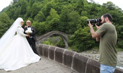 Tarihi Çifte Köprüler düğün çekimlerinin gözde mekanlarından biri haline geldi
