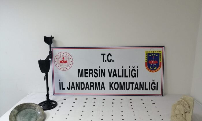 Tarihi eserleri satacaktı, jandarmaya yakalandı