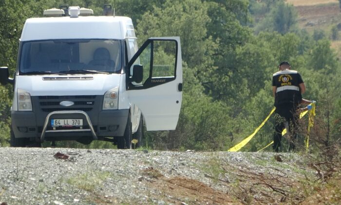 Tarlada bulunan top mermisi imha edildi