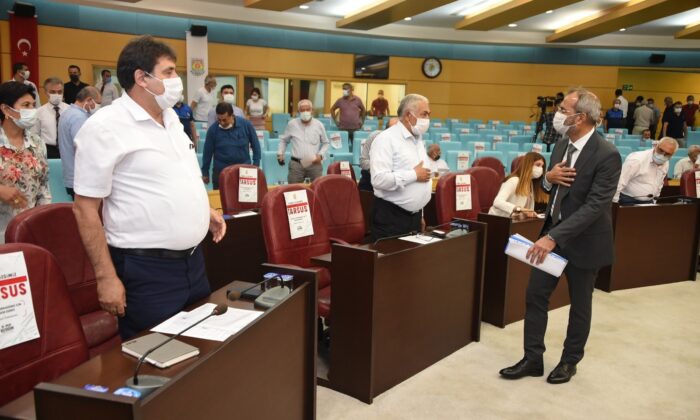 Tarsus Belediyesinden esnafa nefes aldıracak destek