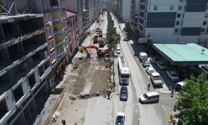 Tatvan Belediyesinden cadde yenileme çalışması