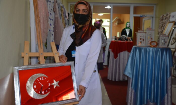 Tatvan’da ‘El Sanatları Sergisi’ açıldı