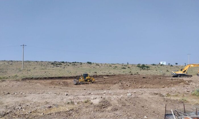 Tehlike arz eden gölet kapatıldı