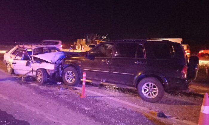 Tekirdağ’da 2 araç kafa kafaya çarpıştı: 1 ölü, 3 yaralı