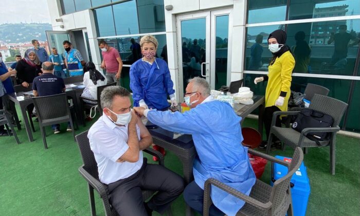 Tekkeköy Belediyesinde aşı seferberliği