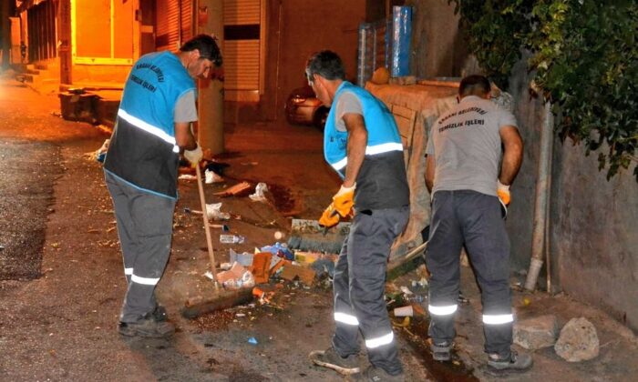 Temiz bir Ergani için gece gündüz demeden çalışıyorlar