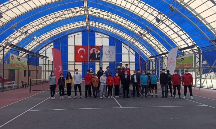 Tenis turnuvasında KBB Spor A.Ş. sporcularından iki derece