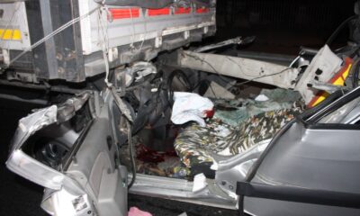 Tıra arkadan çarpan alkollü sürücü hayatını kaybetti