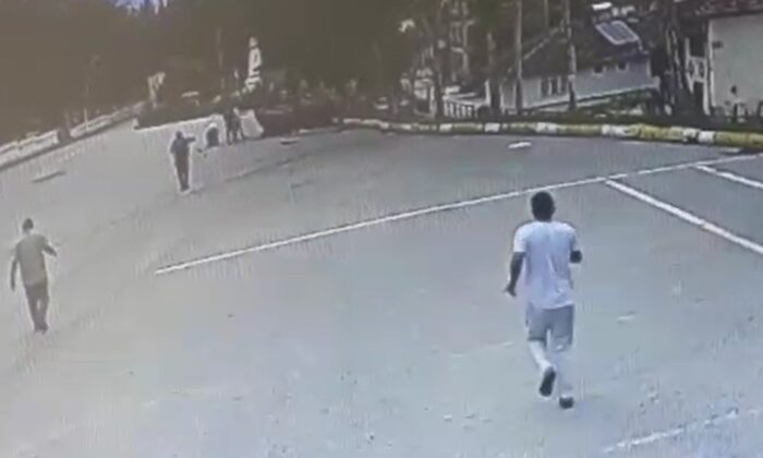 Tokat’ta 6 kişinin yaralandığı kaza anı güvenlik kamerasına yansıdı