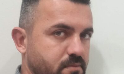 Tomruk yüklü tırın devrilmesi sonucunda sürücü hayatını kaybetti