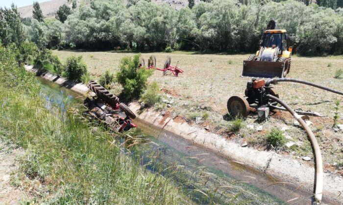 Traktör sulama kanalına yuvarlandı: 1 ölü, 2 yaralı