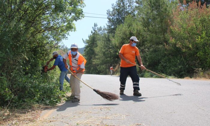 Turizm sezonu öncesi Çıralı’da çevre temizliği
