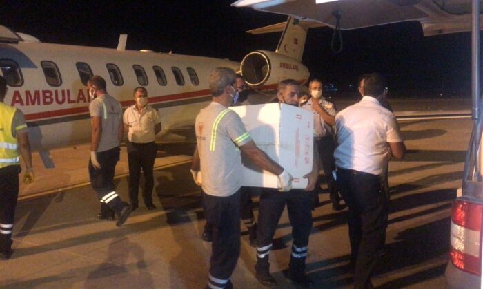 Türkiye’nin gönderdiği 26 bin doz Sinovac aşısı KKTC’ye ulaştı