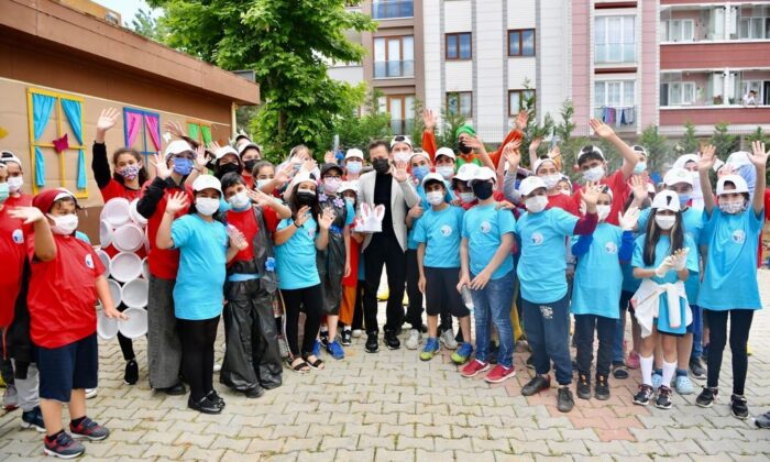 Tuzlalı gençler, daha yaşanabilir dünya için çevre etkinliği düzenledi