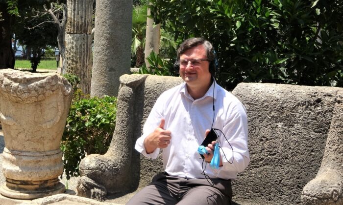 Ukrayna Dışişleri Bakanı Kuleba: “Tüm Ukraynalı turistleri Antalya’ya gelmeye davet ediyorum”