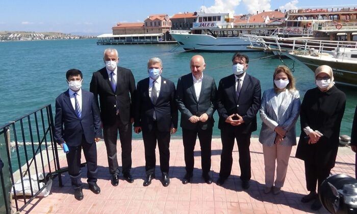 Ulaştırma ve Altyapı Bakanı Karaismailoğlu Balıkesir’de