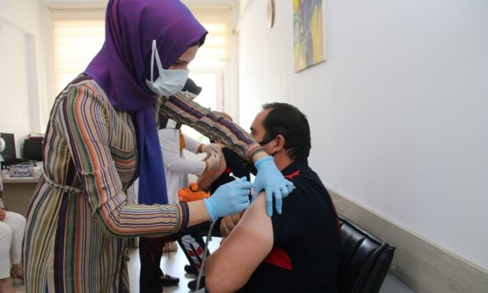 Ürgüp Belediyesi çalışanları aşı oldu